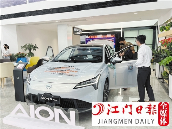 新能源汽車備受消費者青睞。