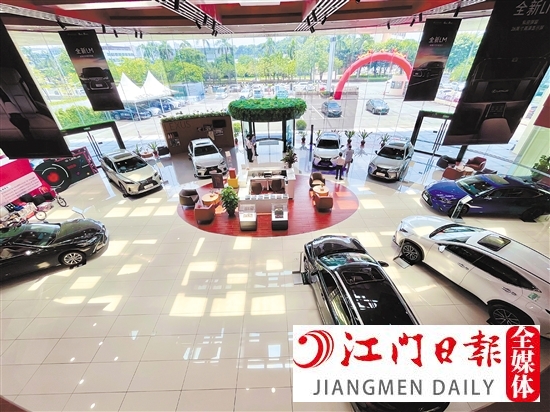 雷克薩斯江門元泰通4S店重裝開業(yè)，整體變得更優(yōu)雅別致。