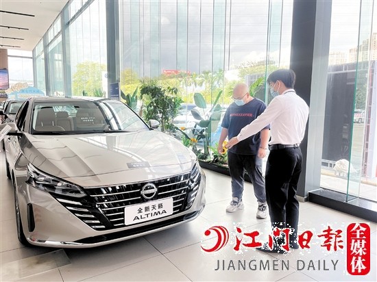 要盡早提到新車，享受乘用車消費補貼，建議消費者購車時盡量選擇現(xiàn)車。