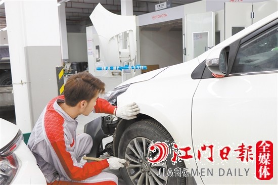 前來鈑金、噴漆的車輛不在少數(shù)。