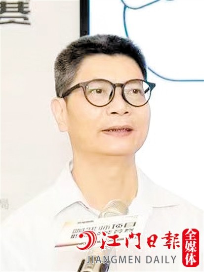 江門市商務(wù)局黨組成員、二級調(diào)研員李漢高