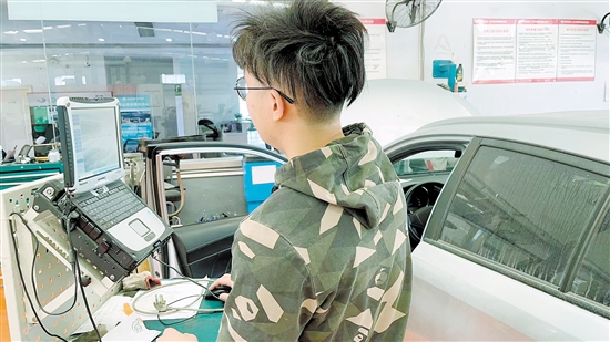 處理召回車輛需要時(shí)間，建議提前預(yù)約。