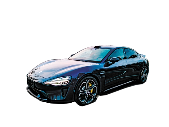 小米SU7創(chuàng)始版外觀“拉風”。