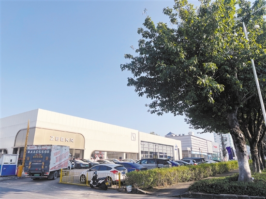 多家造車新勢力的用戶中心落戶汽車街。