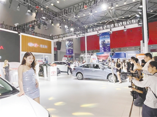 主辦方致力營造放心舒適的看車、購車環(huán)境。